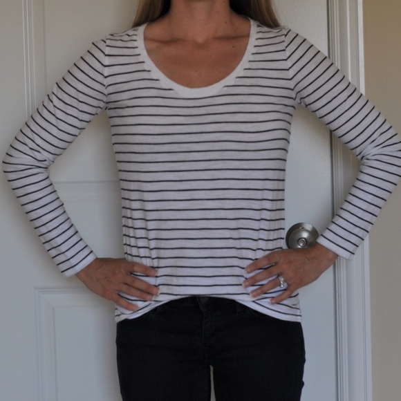 Gap small long sleeve tee - Picture 1 of 4